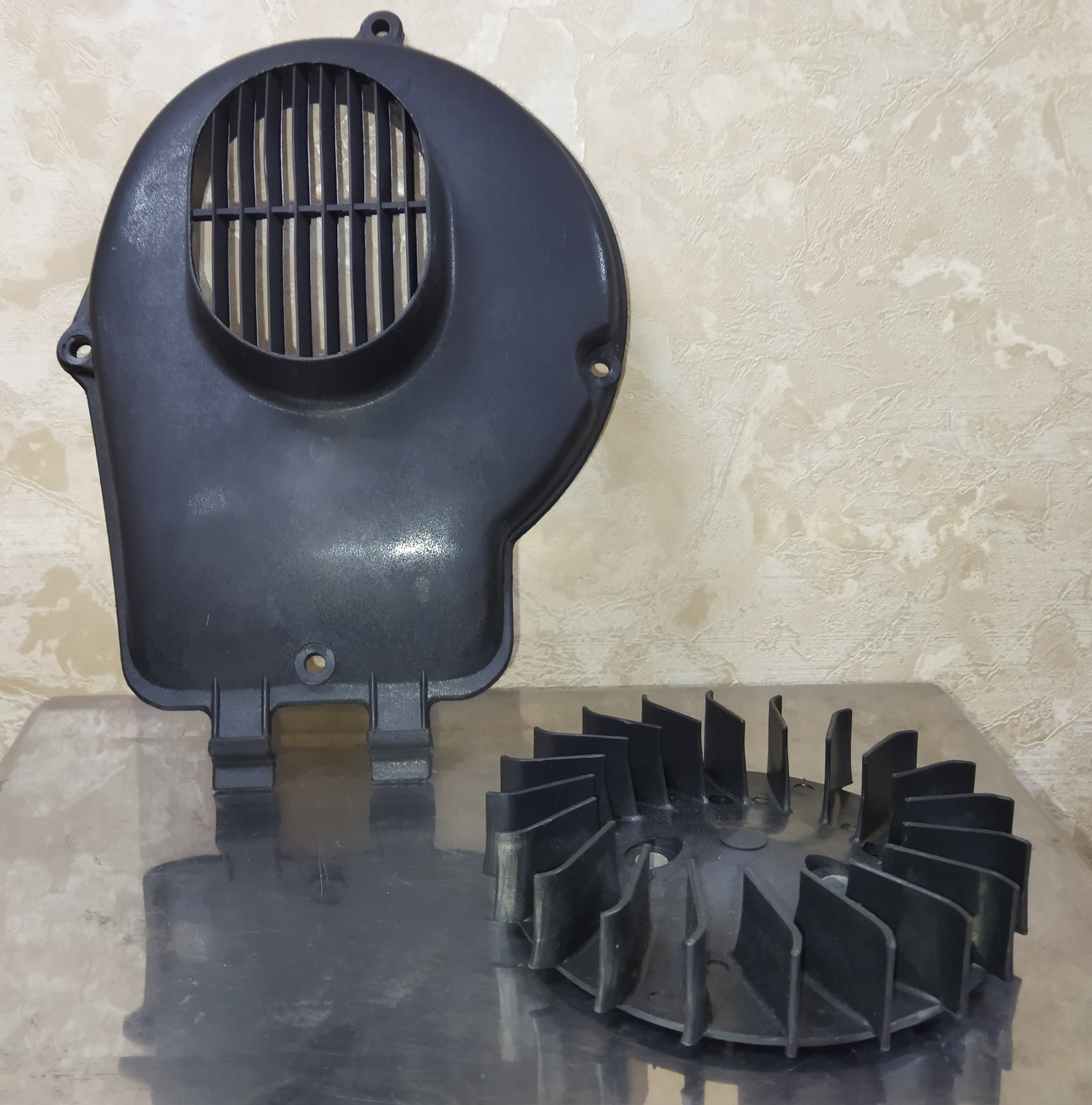 Основное фото Кожух вентилятора в сборе с вентилятором охлаждения Suzuki SEPIA, Address