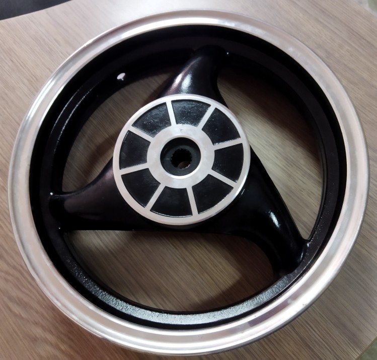 Основное фото Диск колеса 12 x 2.50 задний под барабанный тормоз