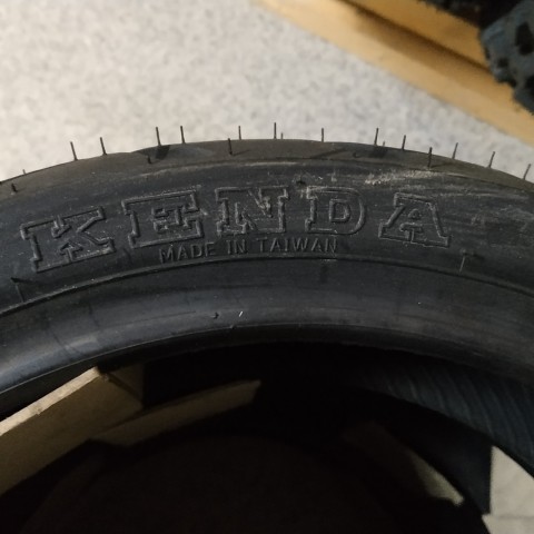 Дополнительное фото товара Покрышка Kenda 13" 130/60-13 K413