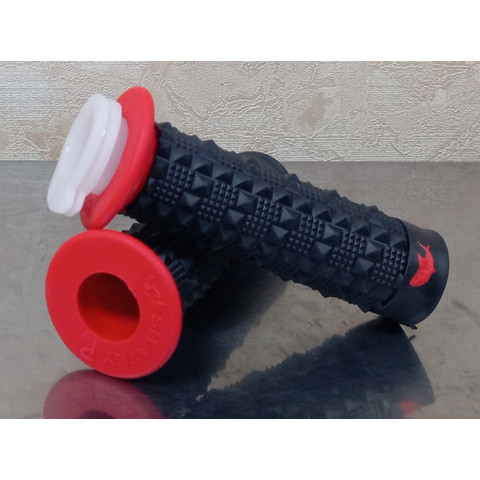 Дополнительное фото товара Ручки руля GEL XG-13 мопед, мотоцикл (Черно-красные)