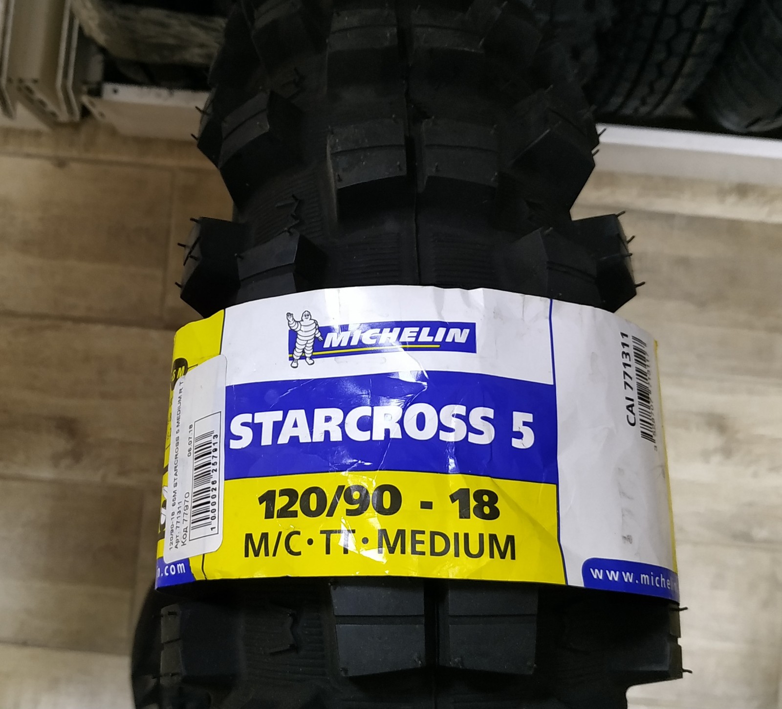 Michelin 120 90 18 STARCROSS 5 Medium купить по цене 10900 рублей в  интернет-магазине OILSHOP55.Ru