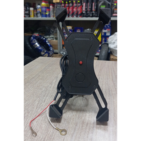 Дополнительное фото товара Держатель для сотовых телефонов ZM-003 на руль вело/мото + USB порт с кнопкой питания