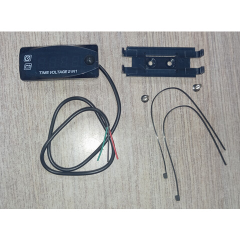 Дополнительное фото товара Часы + вольтметр (2 в 1)